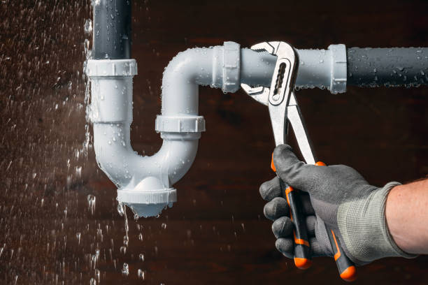 Professional Water Line Repair technician working in Greenleaf, ID